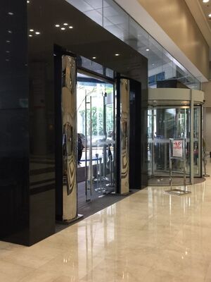 Высококачественный вертикальный нагретый воздушный занавес в SS304 боковой дверной вентилятор занавес для двери шириной 3 м